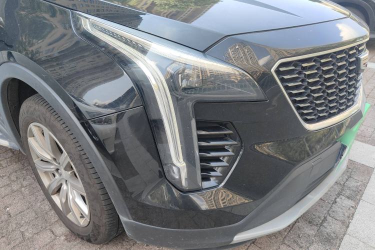 Used Cadillac XT4 2018 28T Two-Wheel-Drive Luxury Model