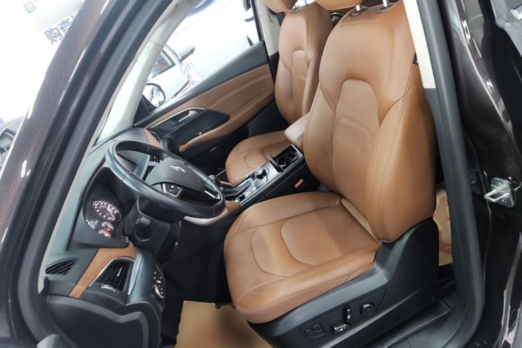 Used BORGWARD BX7 2018 28T Front-Wheel Drive Quality Enjoyment Version 5 Seats China VI Emission Standard
