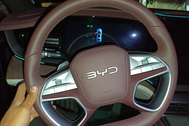 Used BYD Seal 07 DM-i 2025 Intelligent Driving Version DM-i 1.5L 125 km Luxury Edition
