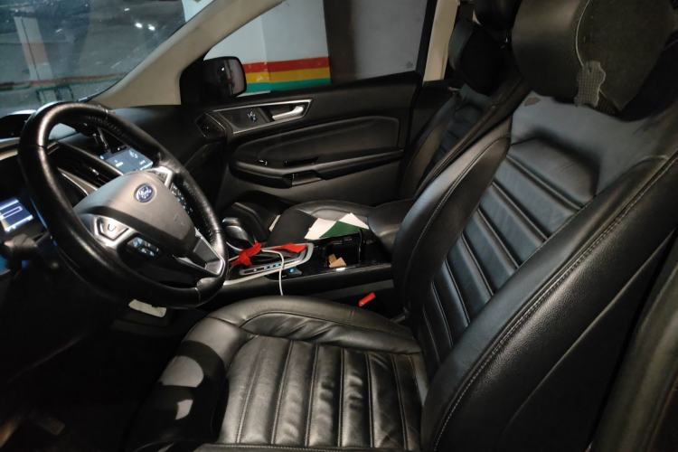 Used Ford Edge 2016 EcoBoost 245 Two-Wheel-Drive Titanium 7-Seater
