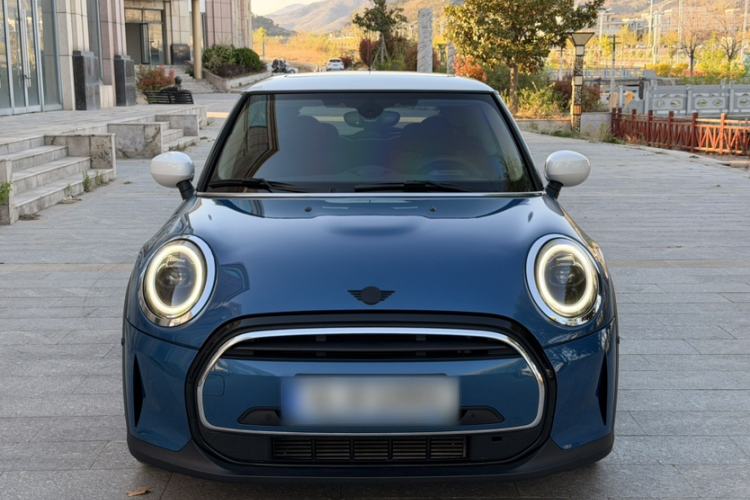 Used MINI 2022 1.5T COOPER Artist