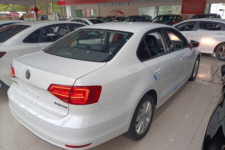 Used Volkswagen Sagitar 2018 1.6L Automatic Fashion Model Rear Right 45 Deg