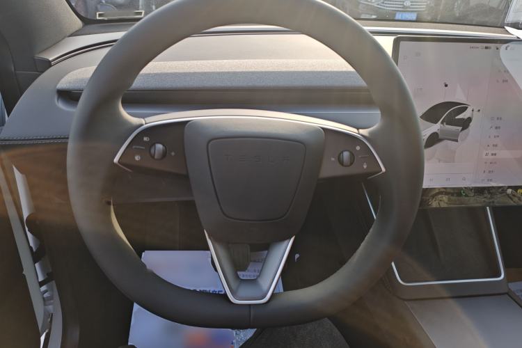 Used Tesla Model Y 2026 Rear-Drive Model