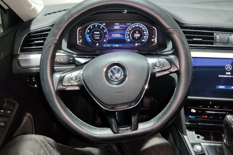 Used Volkswagen Lamando 2021 280TSI DSG Comfort Edition
