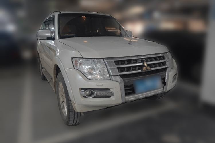 Used Mitsubishi Pajero 
