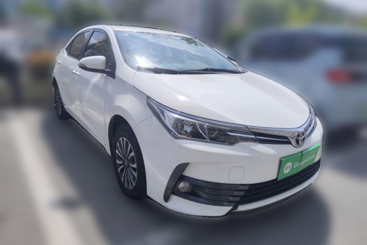 Used Toyota Corolla 2017 Revised Version 1.2T S-CVT GL Front Right 45 Deg