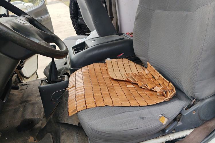 Used Jinbei Hiace 2014 2.0L Fifth-Generation Xiangyun Comfort Type 1 4G21C
