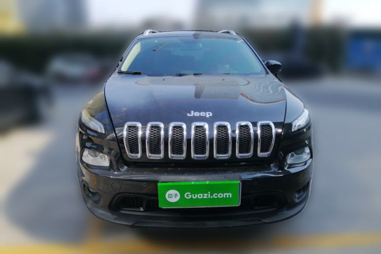 Used Jeep Cherokee 2017 2.0L Superior Edition Front