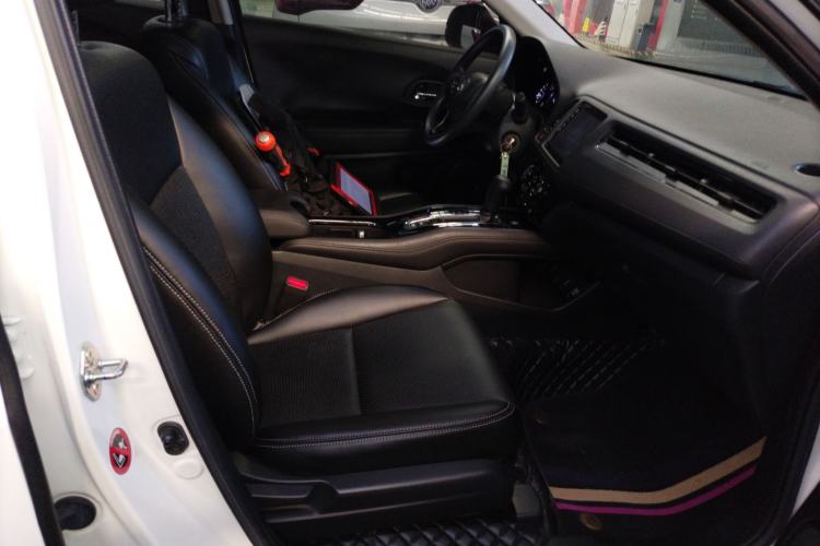 Used Honda Vezel 2020 1.5L CVT Pioneer Edition
