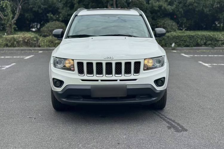 Used Jeep Compass 2014 2.4L four-wheel drive sport version