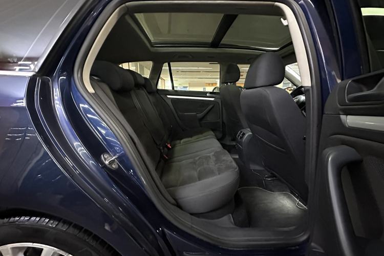 Used Volkswagen Golf (Import) 2011 1.4 TSI Comfort Travel Edition
