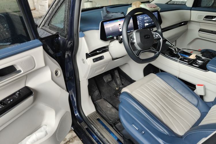 Used JAC Refine RF8 PHEV 2024 Zhiling Edition 1.5T 150KM Flagship Model – Lithium Iron Phosphate
