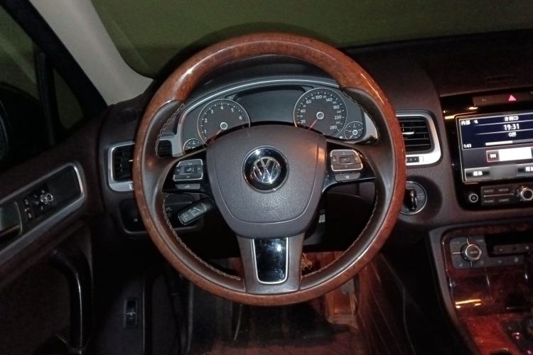 Used Volkswagen Touareg 
