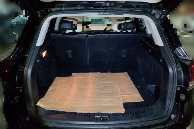 Used Hanteng X7 2016 1.5T Manual Luxury Edition Trunk