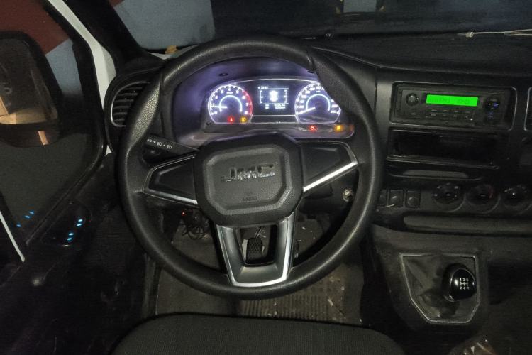 Used JMC Transit 2021 2.8T Space King Standard Version Long Wheelbase Mid-Height Roof Rear Dual Tires – Step 6-Seater Diesel China VI Emission Standard JX493
