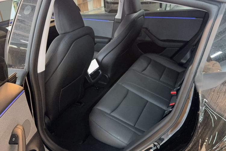 Used Tesla Model 3 2025 Model Revised Rear-Wheel-Drive Version Interior 2