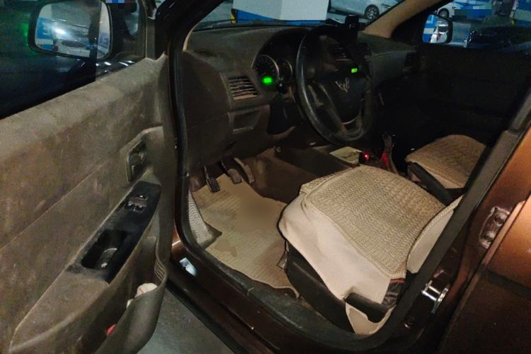 Used Wuling Hongguang 2015 1.5L S Base Model China IV