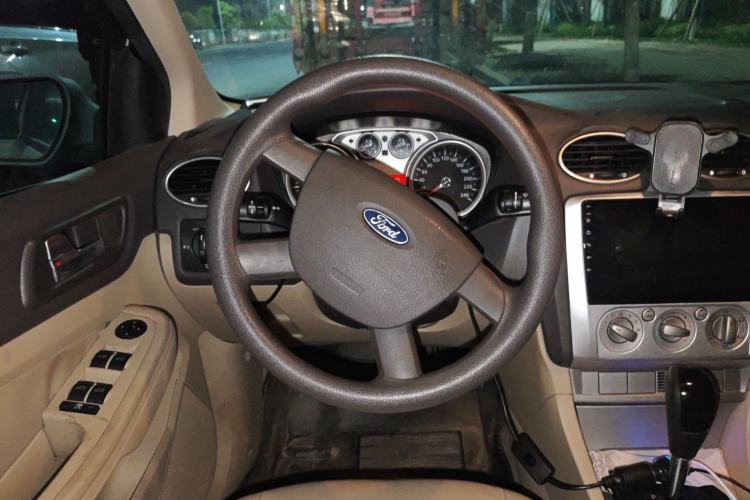 Used Ford Focus 2011 Hatchback 1.8L Automatic Fashion Edition