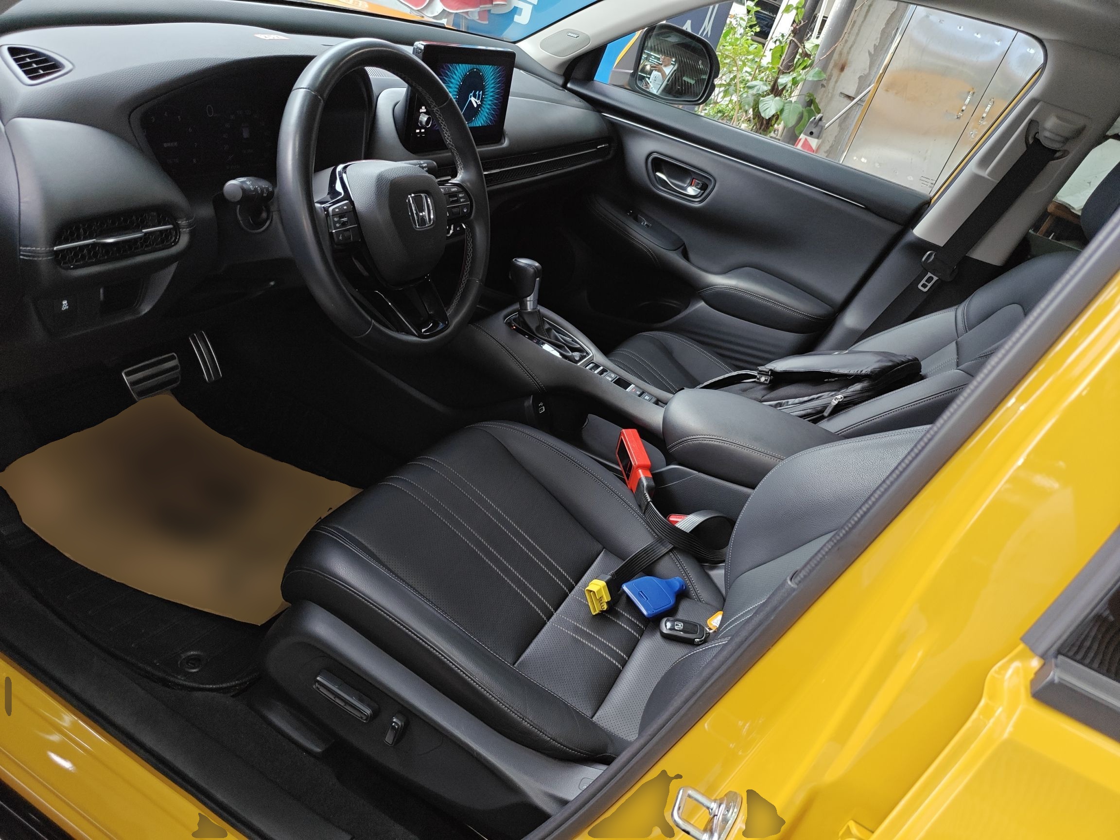 Переднее сиденье в автомобиле