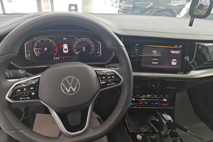 Used Volkswagen Passat 2024 380TSI Dragon Edition
