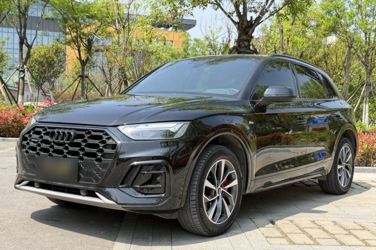 Used Audi Q5L 2024 40 TFSI Luxury Dynamic Edition Guazi used car, China used car export, Used car for sale, Used cars, Cheapest cars for sale