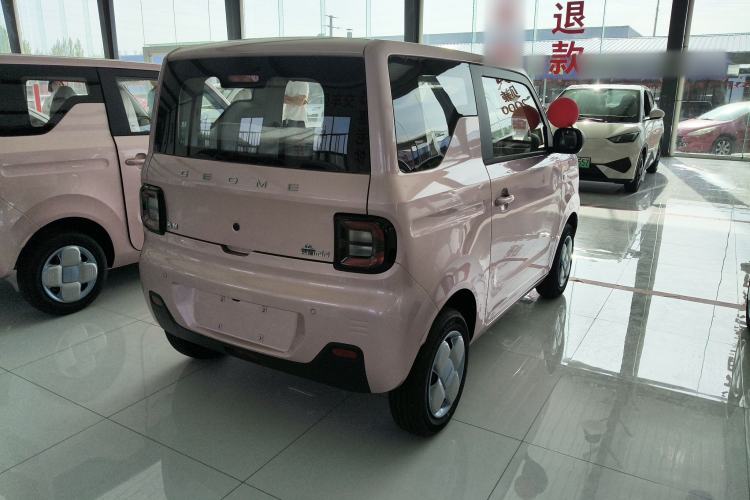 Used Geely Galaxy Panda 2024 Panda Mini 200km Endurance Bear
