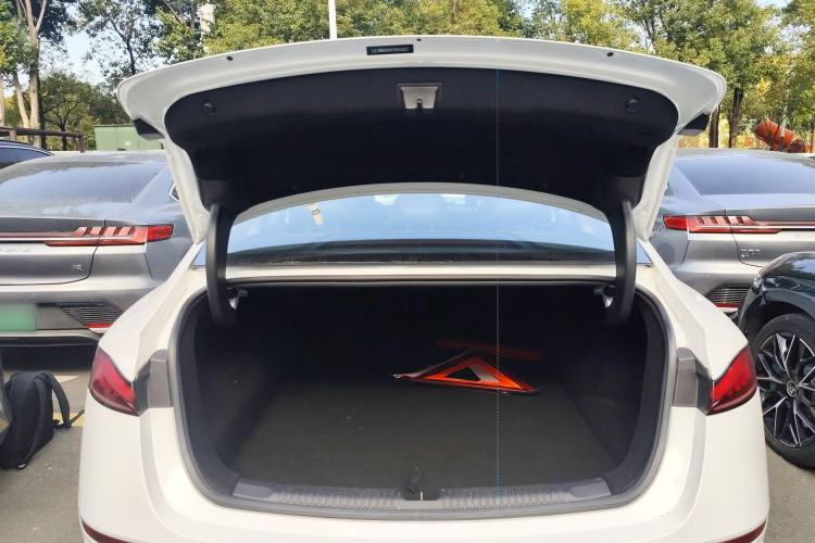 Used Roewe D7 2024 EV 510km Travel Edition