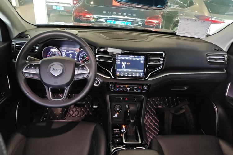 Used Jeep Grand Commander 2018 2.0T Four-Wheel Drive Premium Navigation Version China V Center Console