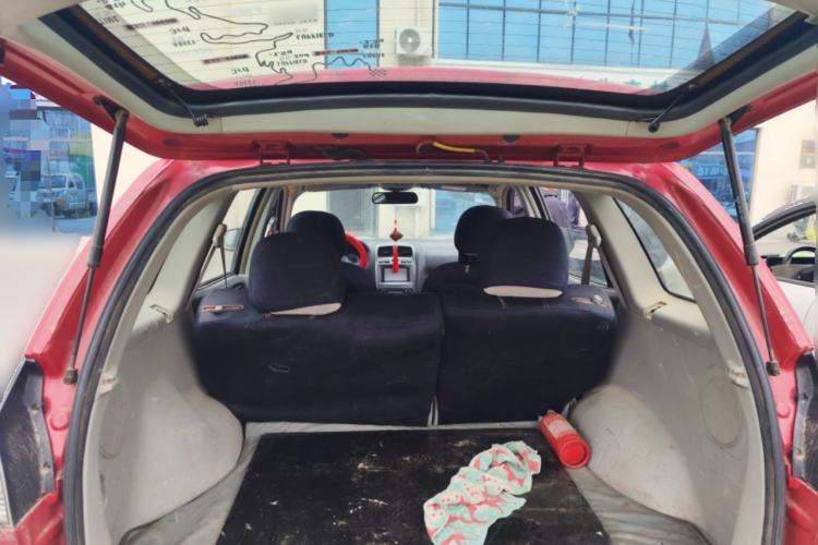 Used JAC Group Rein 2011 2.0L Two-Wheel Drive Luxury Edition
