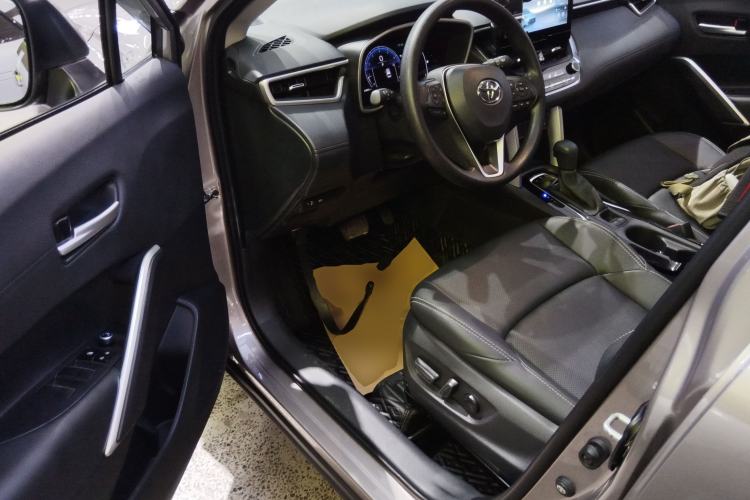 Used Toyota FRONTLANDER 2024 2.0L CVT Luxury Edition
