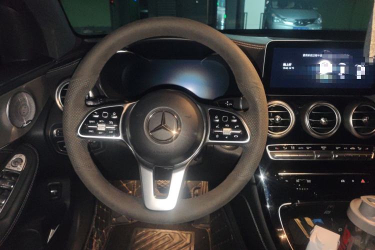 Used Mercedes-Benz GLC 2020 GLC 300 L 4MATIC Luxury Model Steering Wheel