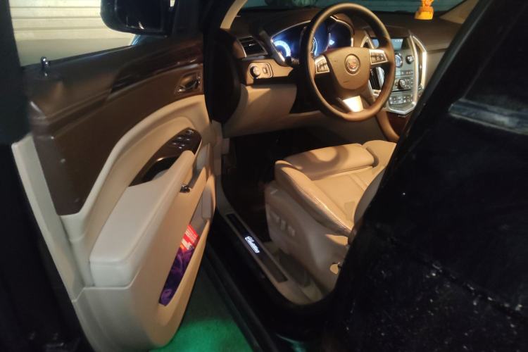 Used Cadillac SRX 2013 3.0L Leading Model