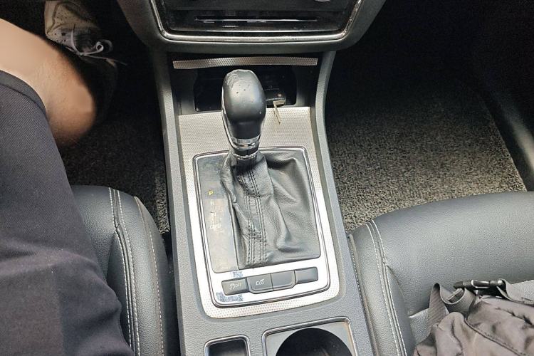 Used Roewe i6 2018 20T Automatic Flagship Edition