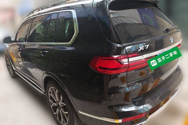 Used BMW X7 2022 xDrive40i Luxury Package with Leading Features
