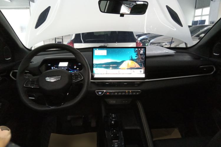 Used Geely Auto Coolray 2025 Bin Yue L 1.5TD DCT Star Diamond
