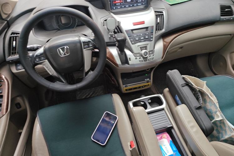 Used Honda Odyssey  Center Console
