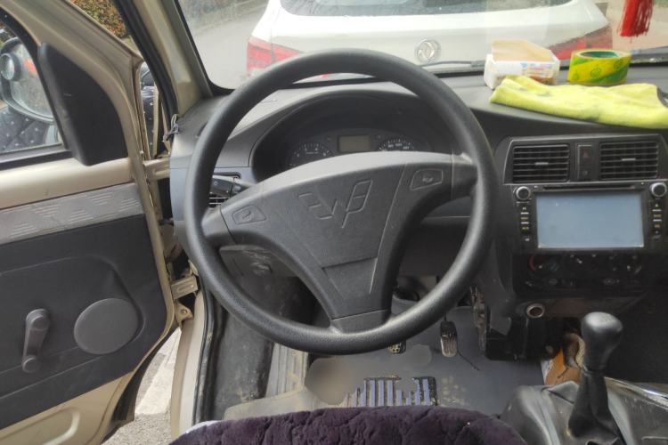 Used Wuling Rongguang 2012 1.2L Extended Basic Version LJY Steering Wheel
