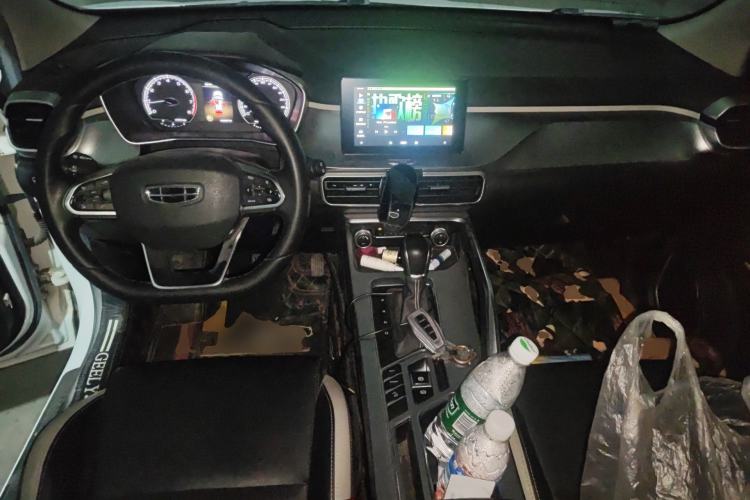 Used Geely Auto Coolray 2020 PRO 240T DCT Hunter Center Console