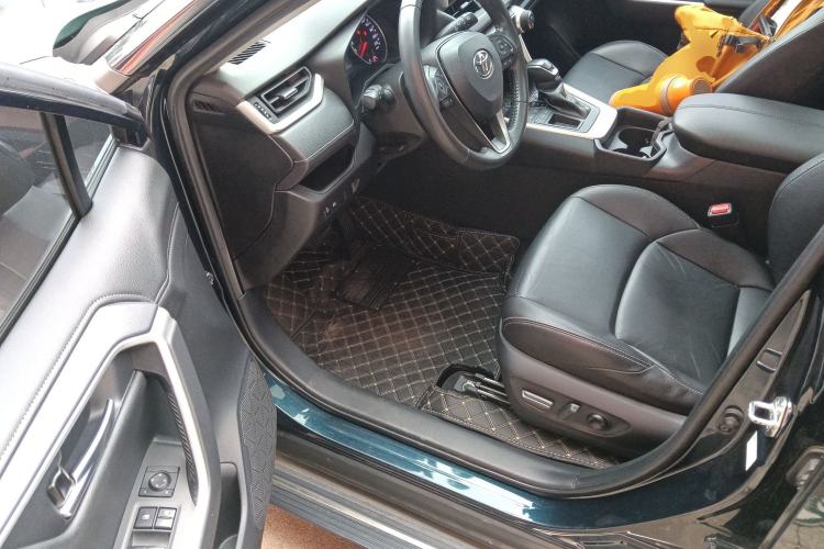 Used Toyota Wildlander 2020 2.0L CVT Two-Wheel Drive Luxury Edition
