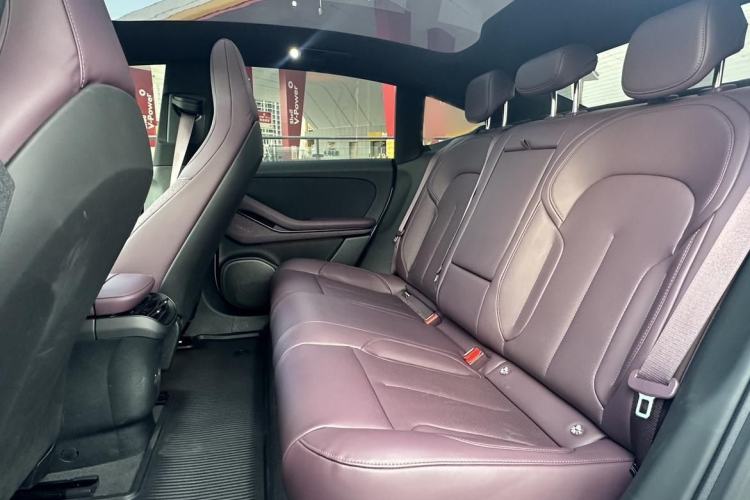 Used Nio ET5 2024 75 kWh Interior 12