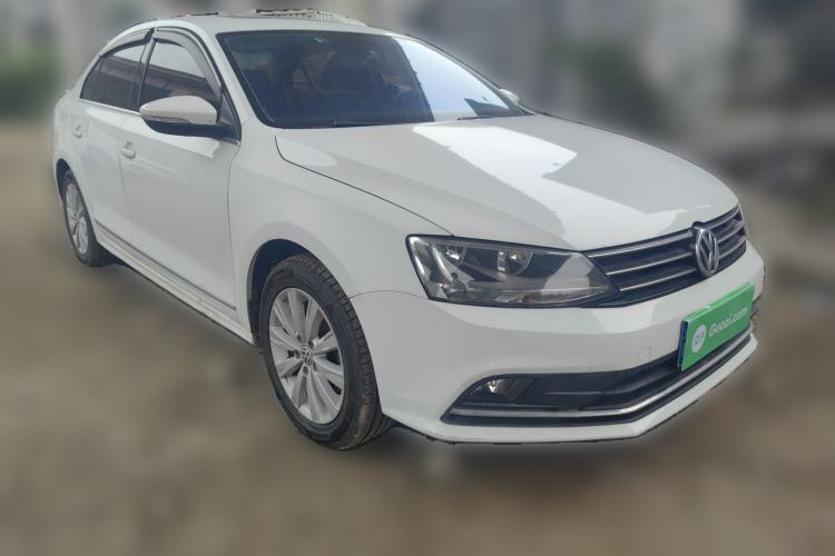 Used Volkswagen Sagitar 2015 1.6L Manual Comfort Model