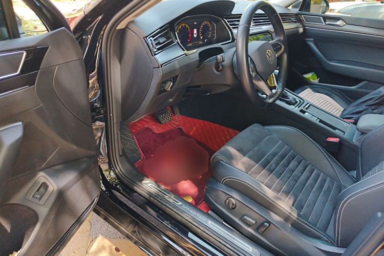 Used Volkswagen Magotan 2021 330TSI DSG 30th Anniversary Edition Driver Seat