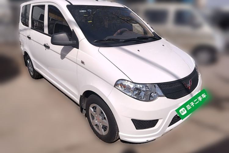 Used Wuling Hongguang 2021 1.5L S Base Version LAR Front Right 45 Deg