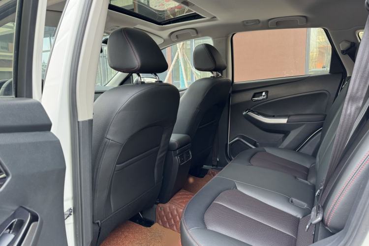 Used Venucia T70 2018 2.0L CVT Smart Enjoyment Version
