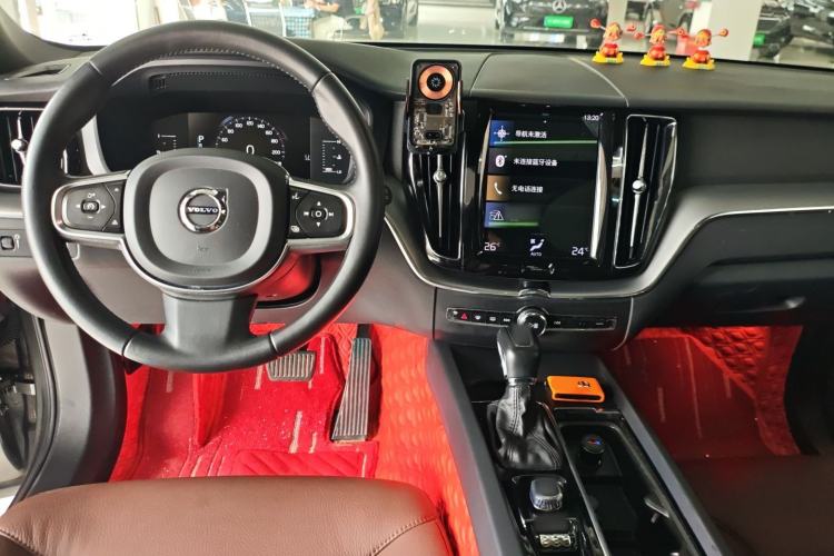 Used Volvo XC60 2021 T5 4x4 Smart Luxury Edition