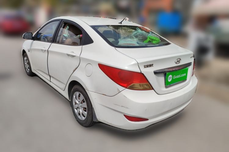 Used Hyundai Verna (older generation) 2010 Sedan 1.4L Manual Comfort GS Rear Left 45 Deg