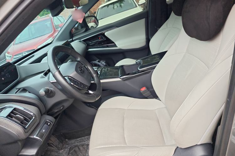 Used Toyota GAC bZ4X 2022 Long-Range Pro Left Front Seat