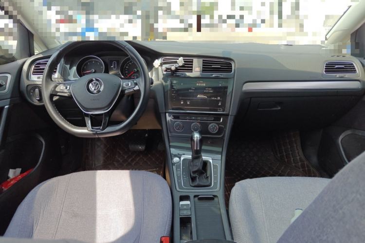 Used Volkswagen Golf 2020 Zhiai Edition 200TSI DSG Comfort Model