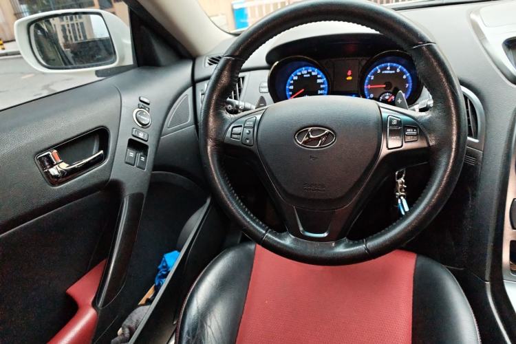 Used Hyundai Genesis Coupe 2012 2.0T Automatic Luxury Edition