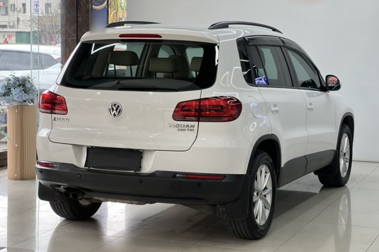 Used Volkswagen Tiguan L 2016 280TSI Automatic Two-Wheel-Drive Silk Road Style Edition
